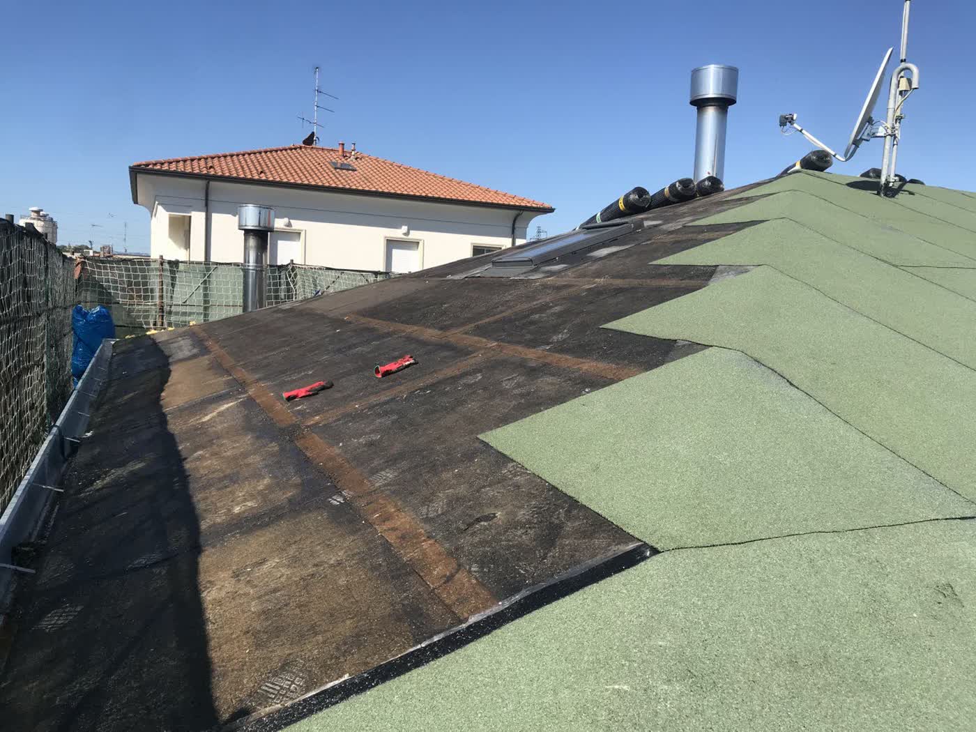 Rifacimento del manto di copertura a falde con guaina bituminosa, Rimini